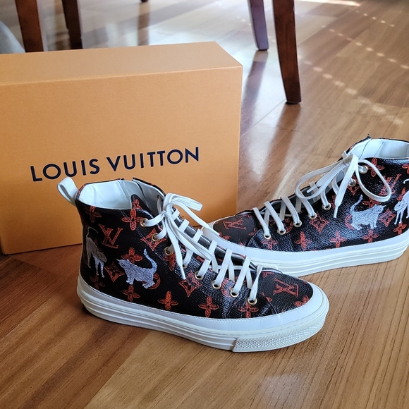 Louis Vuitton Catogram Stellar Sneakers - Picture 2 of 15
